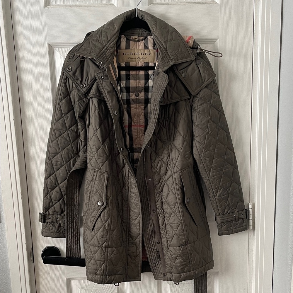 Burberry Quilted Coat in Dark Olive